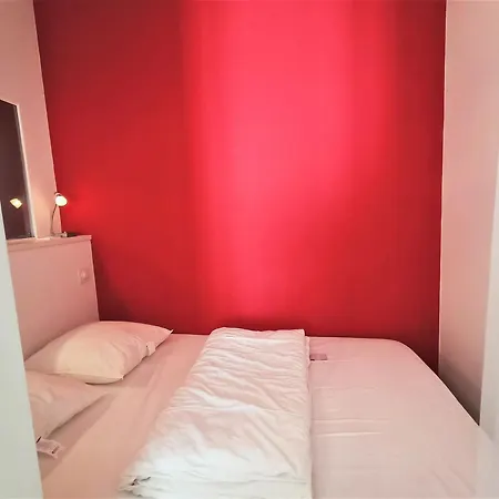 T1 Lumineux Au Centre-ville Avec Wifi Et Parking - Fr-1-555-43 Apartment *