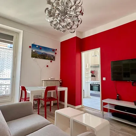 T1 Lumineux, Centre-ville Avec Wifi Et Parking - Fr-1-555-43 아파트 엑스레뱅